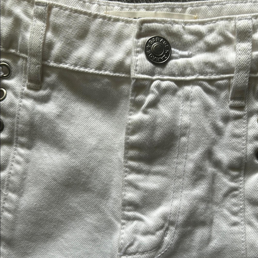 Garage White Lace-Up Side Distressed Denim Shorts - Picture 4 of 5